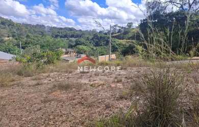 Imagem: O terreno possui 200m² de Área e está localizado em Santa