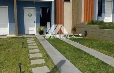 Imagem: A casa possui 2 Dormitórios, 2 Banheiros, 62m² de Área, Imóvel