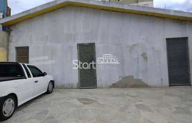 Imagem: O depósito possui 3 Vagas na garagem e 169m² de Área e está