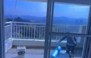 Imagem: O apartamento possui 3 Dormitórios, 2 Banheiros, 2 Vagas na