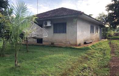 Imagem: A casa para alugar possui 3 Dormitórios e 1 Banheiro e está