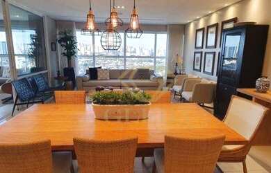 Imagem: O apartamento possui 3 Dormitórios, 5 Banheiros, 3 Vagas na