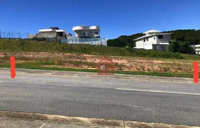 Imagem: O terreno possui 525m² de Área e está localizado em Viverde