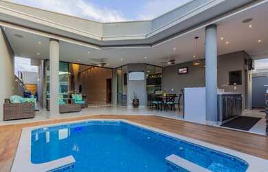 Imagem: A casa em condomínio possui 3 Dormitórios, 5 Banheiros, 4