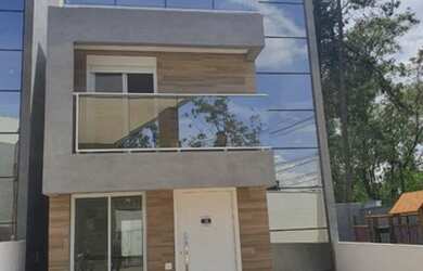 Imagem: A casa em condomínio possui 4 Dormitórios, 3 Banheiros, 2