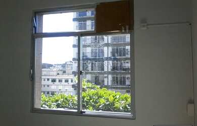 Imagem: O apartamento possui 2 Dormitórios, 1 Banheiro e 79m² de Área