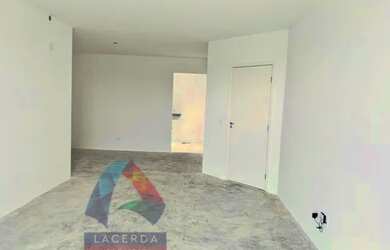 Imagem: O apartamento possui 4 Dormitórios, 4 Banheiros, 2 Vagas na