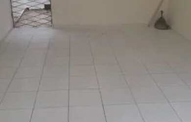 Imagem: A casa possui 2 Dormitórios, 2 Banheiros, 1 Vaga na garagem