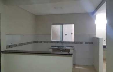 Imagem: O apartamento possui 2 Dormitórios, 1 Banheiro e está localizado