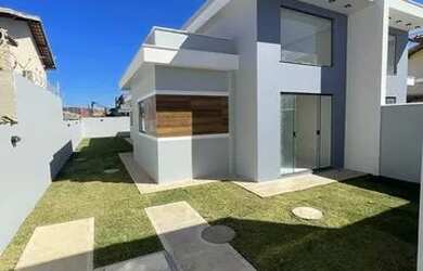 Imagem: A casa possui 3 Dormitórios, 1 Banheiro, 4 Vagas na garagem