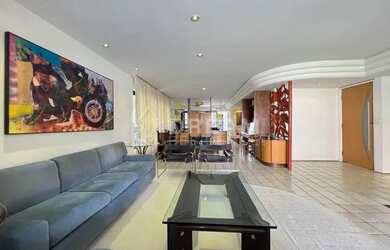 Imagem: A casa em condomínio possui 4 Dormitórios, 3 Banheiros, 3