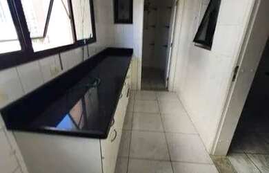 Imagem: O apartamento possui 3 Dormitórios, 5 Banheiros, 2 Vagas na