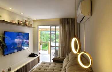 Imagem: O apartamento possui 2 Dormitórios, 1 Banheiro, 2 Vagas na