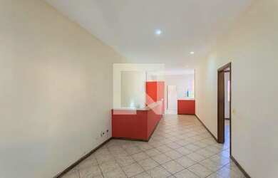 Imagem: A casa possui 2 Dormitórios, 2 Banheiros, 80m² de Área e