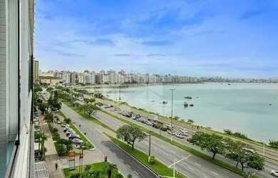 Imagem: O apartamento possui 3 Dormitórios, 4 Banheiros, 2 Vagas na