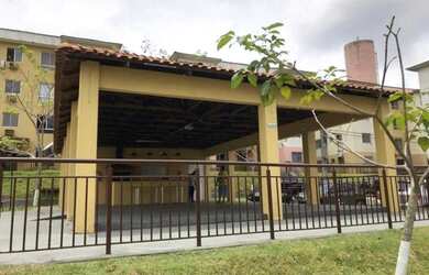 Imagem: O apartamento possui 3 Dormitórios, 1 Banheiro e 1 Vaga na