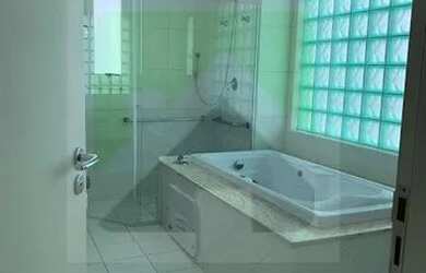 Imagem: O apartamento possui 4 Dormitórios, 5 Banheiros, 4 Vagas na