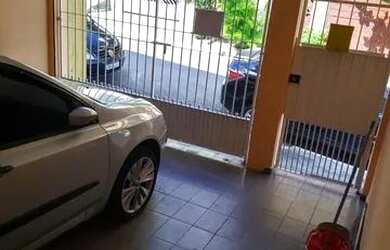 Imagem: A casa possui 1 Dormitório, 1 Banheiro, 1 Vaga na garagem e