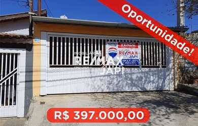 Imagem: A casa à venda possui 2 Dormitórios, 2 Banheiros, 2 Vagas