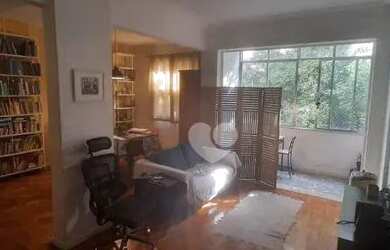 Imagem: O apartamento possui 3 Dormitórios, 2 Banheiros, 110m² de