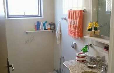 Imagem 13: Apartamento de 2 dormitórios, 2 banheiros e 1 vaga de garagem no Bairro...