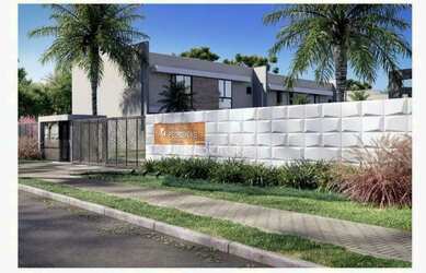 Imagem: A casa em condomínio possui 3 Dormitórios, 3 Banheiros, 2