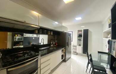 Imagem 5: JN ALUGO ED CIDADE DO PORTO BATISTA CAMPOS ANDAR ALTO APARTAMENTO MARAVILHOSO...