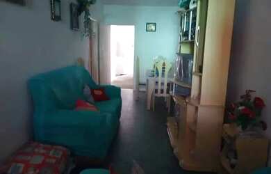 Imagem: A casa possui 3 Dormitórios, 1 Banheiro e 90m² de Área e