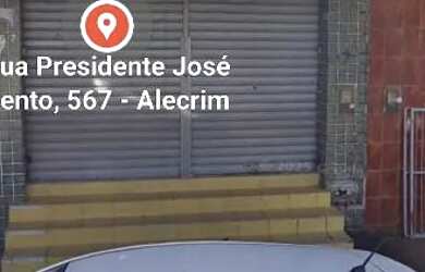 Imagem: Vende-se prédio comercial. No coração do Alecrim. Na Av