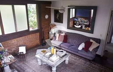 Imagem 13: Casa para venda possui 550 m² com 5 quartos em Piratininga - Niterói...