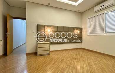 Imagem 16: Casa em condomínio para aluguel, 3 quartos, 3 suítes, 2 vagas, Jardim...