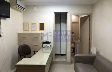 Imagem: O depósito possui 1 Vaga na garagem e 35m² de Área e está