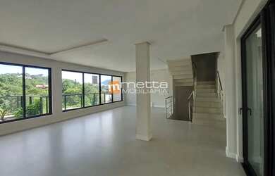 Imagem: A casa em condomínio possui 3 Dormitórios, 4 Banheiros, 2