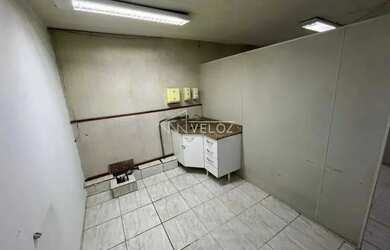 Imagem: O depósito possui 130m² de Área e está localizado em Flamengo