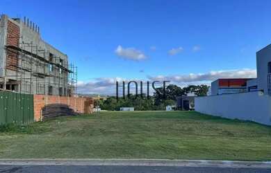 Imagem: O terreno à venda possui 490m² de Área e está localizado