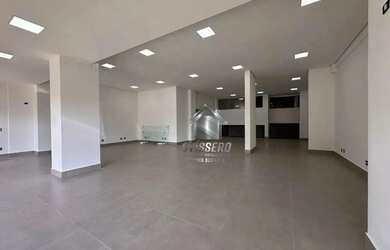 Imagem: O depósito possui 306m² de Área e está localizado em Jardim