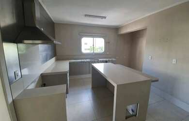 Imagem: O apartamento possui 4 Dormitórios, 5 Banheiros, 3 Vagas na