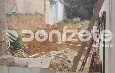 Imagem: O terreno possui 200m² de Área e está localizado em Jardim