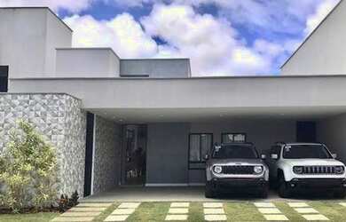 Imagem: A casa em condomínio possui 3 Dormitórios, 1 Banheiro, 2 Vagas