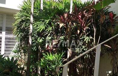 Imagem: O depósito possui 4 Vagas na garagem, 377m² de Área e está