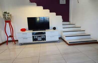 Imagem: A casa em condomínio possui 3 Dormitórios, 5 Banheiros, 3