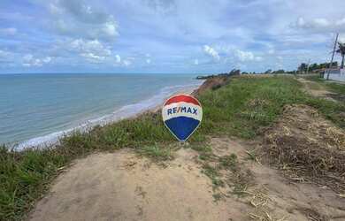 Imagem: O terreno à venda possui e está localizado em Conde, PB por