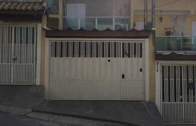 Imagem: A casa possui 2 Dormitórios, 2 Banheiros, 2 Vagas na garagem