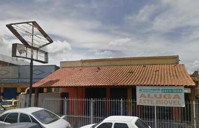 Imagem: O depósito possui 2 Vagas na garagem, 327m² de Área e está