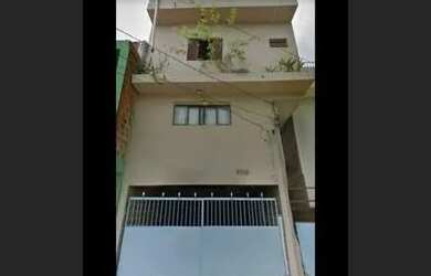 Imagem: A casa possui 5 Dormitórios, 4 Banheiros, 2 Vagas na garagem