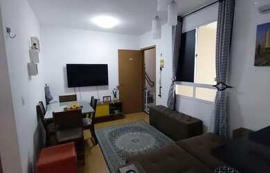 Imagem: O apartamento possui 2 Dormitórios, 1 Banheiro, 1 Vaga na garagem