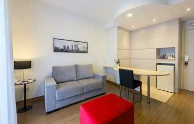 Imagem 2: Flat na Rua Funchal totalmente mobiliado, com cozinha completa para locação....