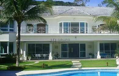 Imagem: A casa em condomínio possui 4 Dormitórios, 5 Banheiros, 4