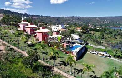 Imagem: A fazenda possui 4.000m² de Área e está localizado em Três