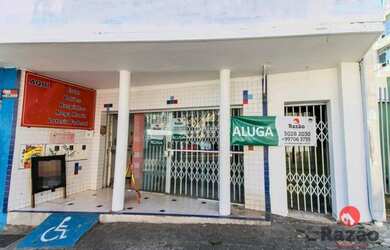 Imagem: O depósito possui 431m² de Área e está localizado em Batel